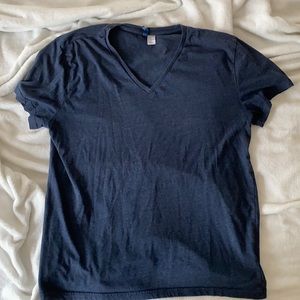 Navy v-neck XL